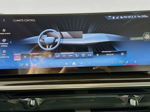 New 2026 BMW X5 sDrive40i w/ Climate Comfort Package image 16