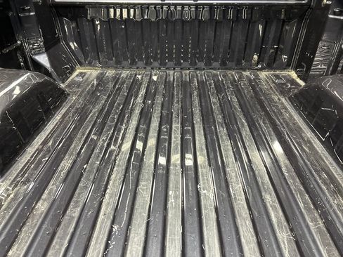 Used 2022 Chevrolet Silverado 1500 LT image 24