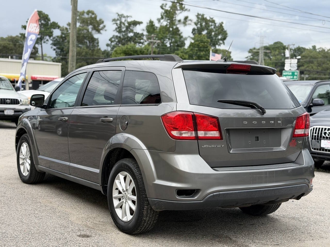 Used 2013 Dodge Journey SXT w/ Popular Equipment Group FWD image 6