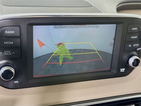 Used 2020 Hyundai Santa Fe SEL image 5