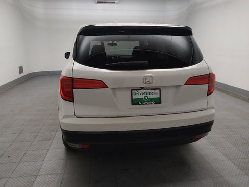 Used 2018 Honda Pilot LX image 6