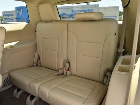 Used 2023 GMC Acadia Denali AWD/4WD image 27