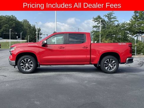 Used 2024 Chevrolet Silverado 1500 LT w/ Safety Package AWD/4WD image 2