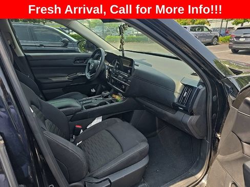 Used 2023 Nissan Pathfinder S FWD image 14
