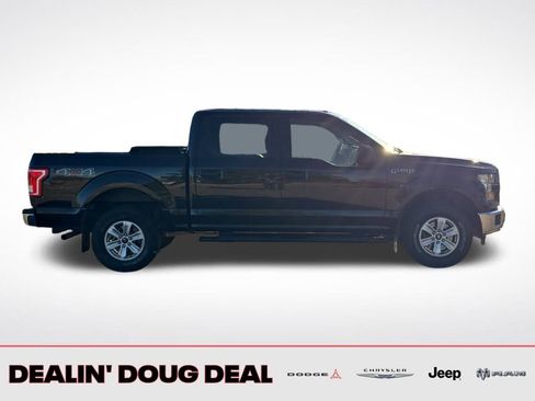 Used 2015 Ford F150 XLT image 7