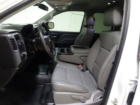 Used 2019 Chevrolet Silverado 1500 W/T RWD image 18