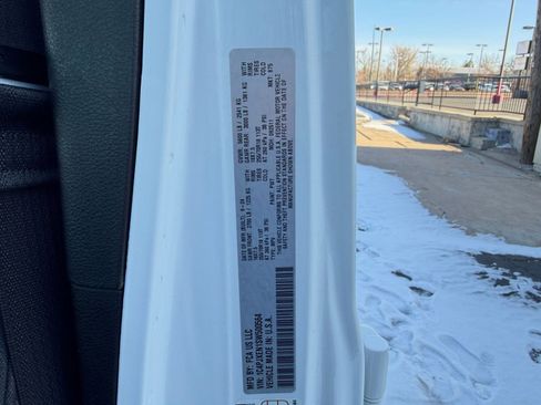 Used 2025 Jeep Wrangler Willys image 29