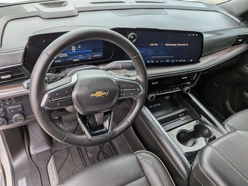 Used 2025 Chevrolet Tahoe Premier image 10