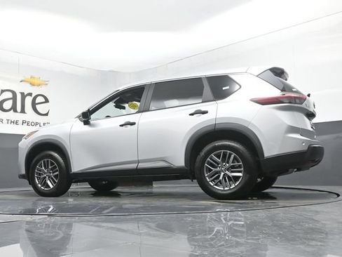 Used 2024 Nissan Rogue S AWD/4WD image 56