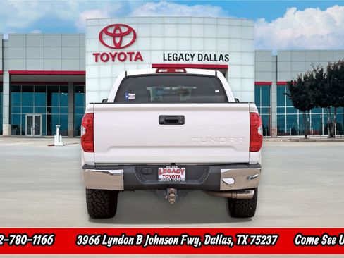 Used 2016 Toyota Tundra SR5 image 8