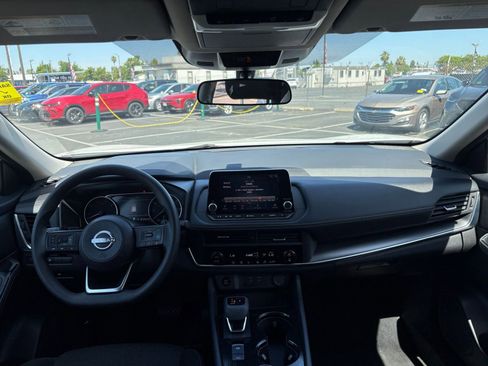 Used 2024 Nissan Rogue SV AWD/4WD image 35
