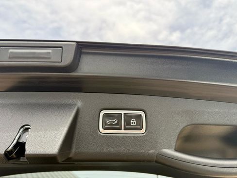 Used 2023 Kia Sorento X-Line EX AWD/4WD image 18