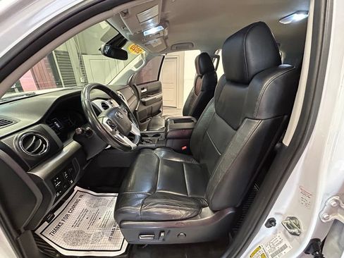 Used 2020 Toyota Tundra SR5 w/ SR5 Leather Package AWD/4WD image 53