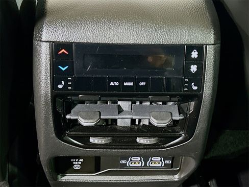 Used 2021 Jeep Grand Cherokee L Overland image 25