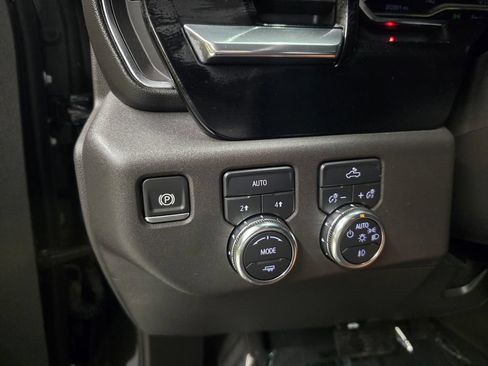 Used 2024 GMC Sierra 1500 Elevation AWD/4WD image 31