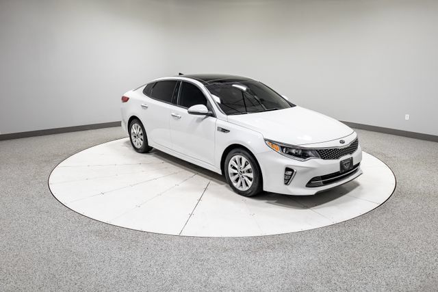 Used 2018 Kia Optima S w/ Panoramic Sunroof Package FWD image 26