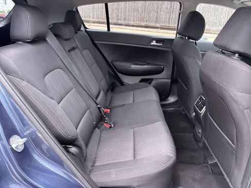 Used 2022 Kia Sportage LX image 21