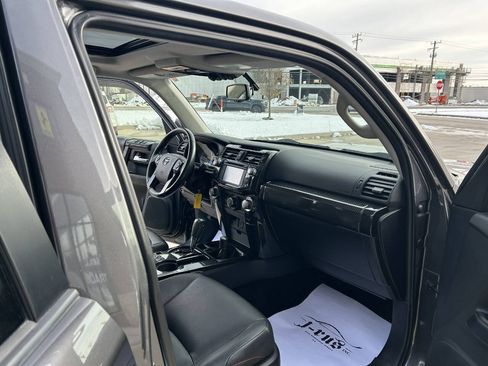 Used 2016 Toyota 4Runner Trail Premium image 18