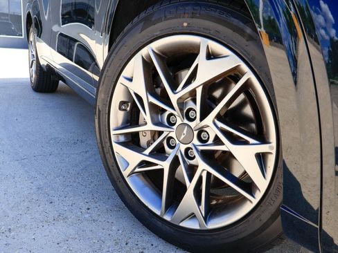 Used 2025 Genesis GV70 2.5T AWD/4WD image 26