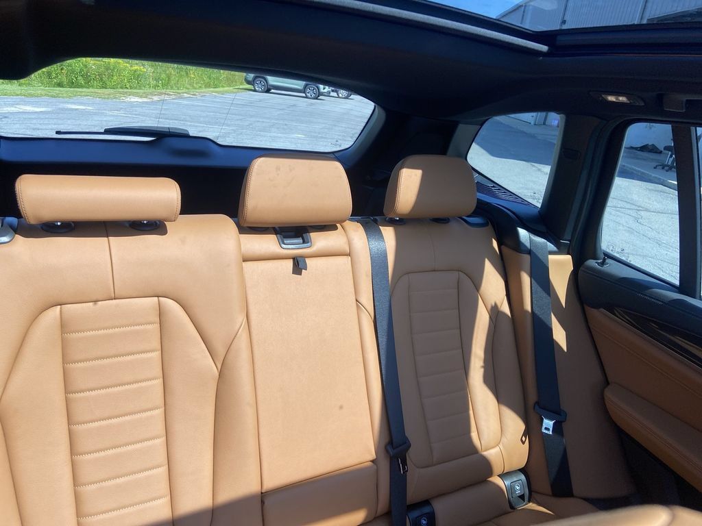 Used 2023 BMW X3 M40i AWD/4WD image 16