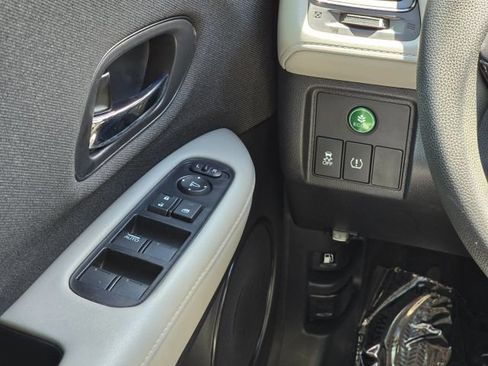 Used 2021 Honda HR-V LX image 20