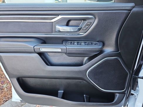Used 2024 RAM 1500 Laramie image 28