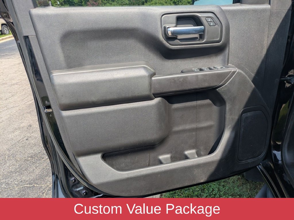 Used 2023 Chevrolet Silverado 1500 Custom AWD/4WD image 9