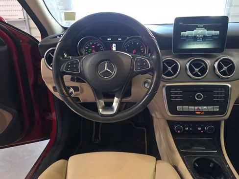 Used 2018 Mercedes-Benz GLA 250 image 16