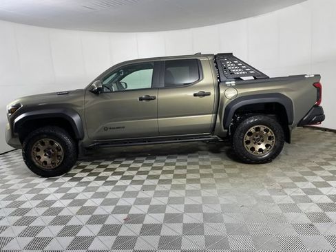Used 2026 Toyota Tacoma 4x4 Double Cab Hybrid image 6