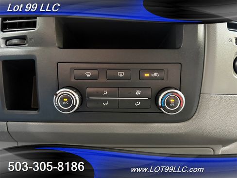 Used 2021 Nissan NV 3500 SV image 36