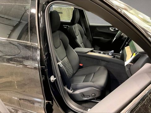 New 2026 Volvo XC60 B5 Core w/ Climate Package AWD/4WD image 11