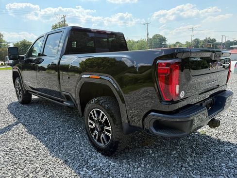 Used 2022 GMC Sierra 2500 AT4 w/ AT4 Premium Plus Package AWD/4WD image 5