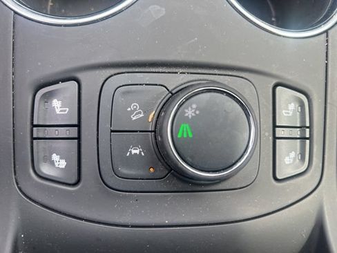 Used 2024 GMC Terrain SLT FWD image 7