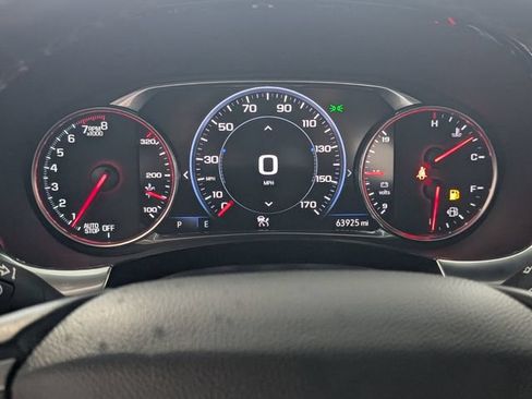 Used 2023 Chevrolet Traverse Premier FWD image 25