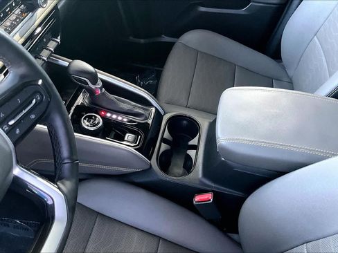 Used 2024 Chevrolet Colorado ZR2 w/ ZR2 Convenience Package III AWD/4WD image 17