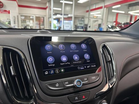 Used 2023 Chevrolet Equinox RS w/ RS Leather Package AWD/4WD image 24