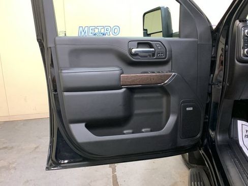Used 2023 GMC Sierra 2500 Denali AWD/4WD image 32