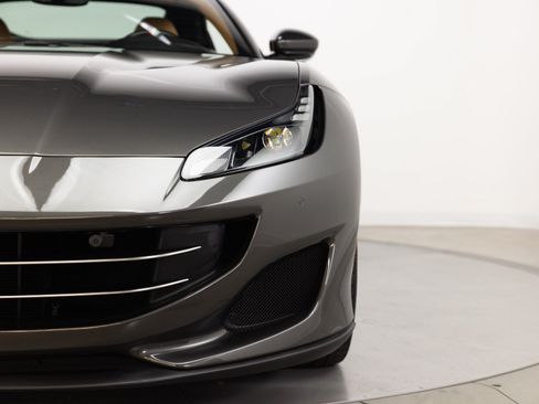 Used 2019 Ferrari Portofino RWD image 29