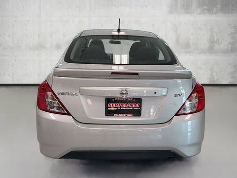 Used 2017 Nissan Versa SV image 6