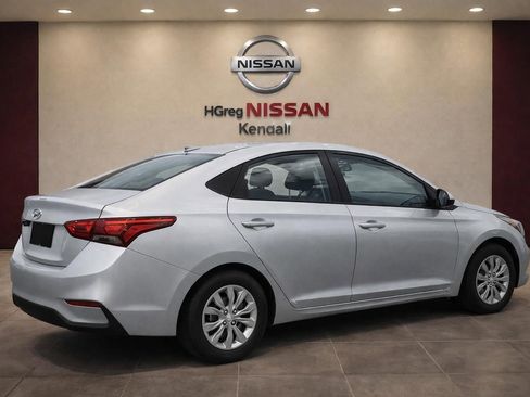 Used 2020 Hyundai Accent SE image 8