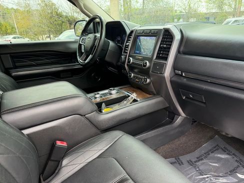 Used 2020 Ford Expedition Max Platinum image 12