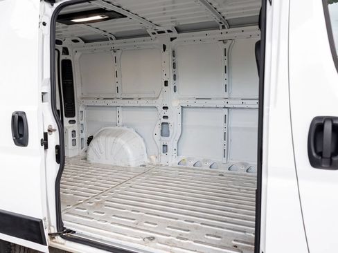 Used 2025 RAM ProMaster 2500 w/ Convenience Group FWD image 47