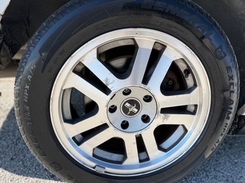 Used 2008 Ford Mustang DELUXE COUPE image 20