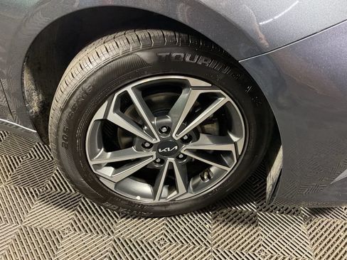 Used 2023 Kia Forte LXS FWD image 37