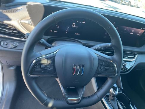 Used 2025 Buick Envista Sport Touring FWD image 27