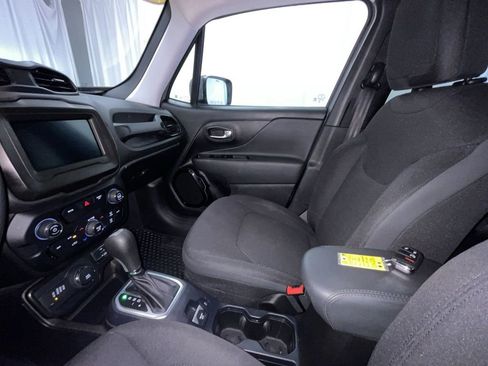 Used 2020 Jeep Renegade Altitude image 20