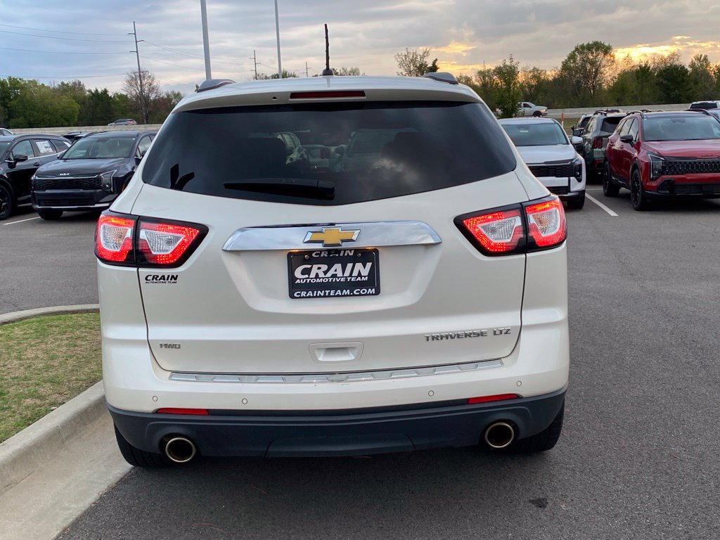 Used 2015 Chevrolet Traverse LTZ AWD/4WD image 6