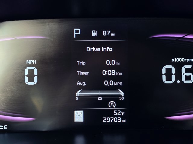 Certified 2025 Kia Soul LX w/ LX Technology Package FWD image 28