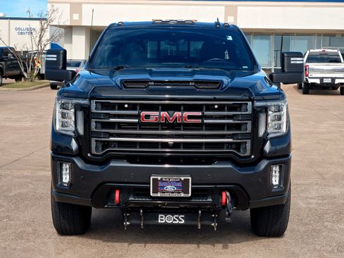 Used 2020 GMC Sierra 2500 AT4 w/ AT4 Premium Package image 8