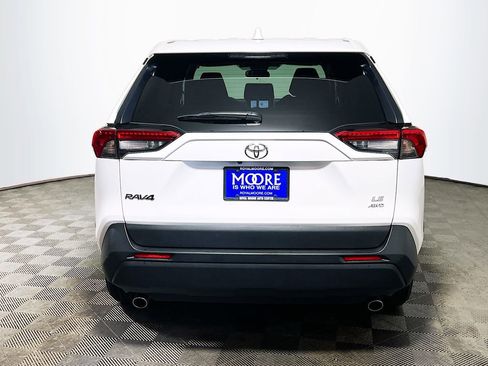Certified 2025 Toyota RAV4 LE AWD/4WD image 7